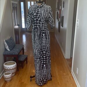 Black & White Printed Maxidress with Button Front